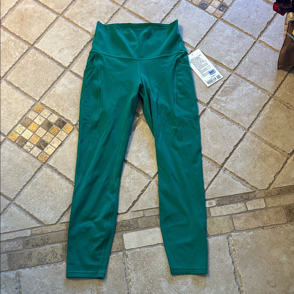 lululemon athletica Align HR Pant 25" in Green